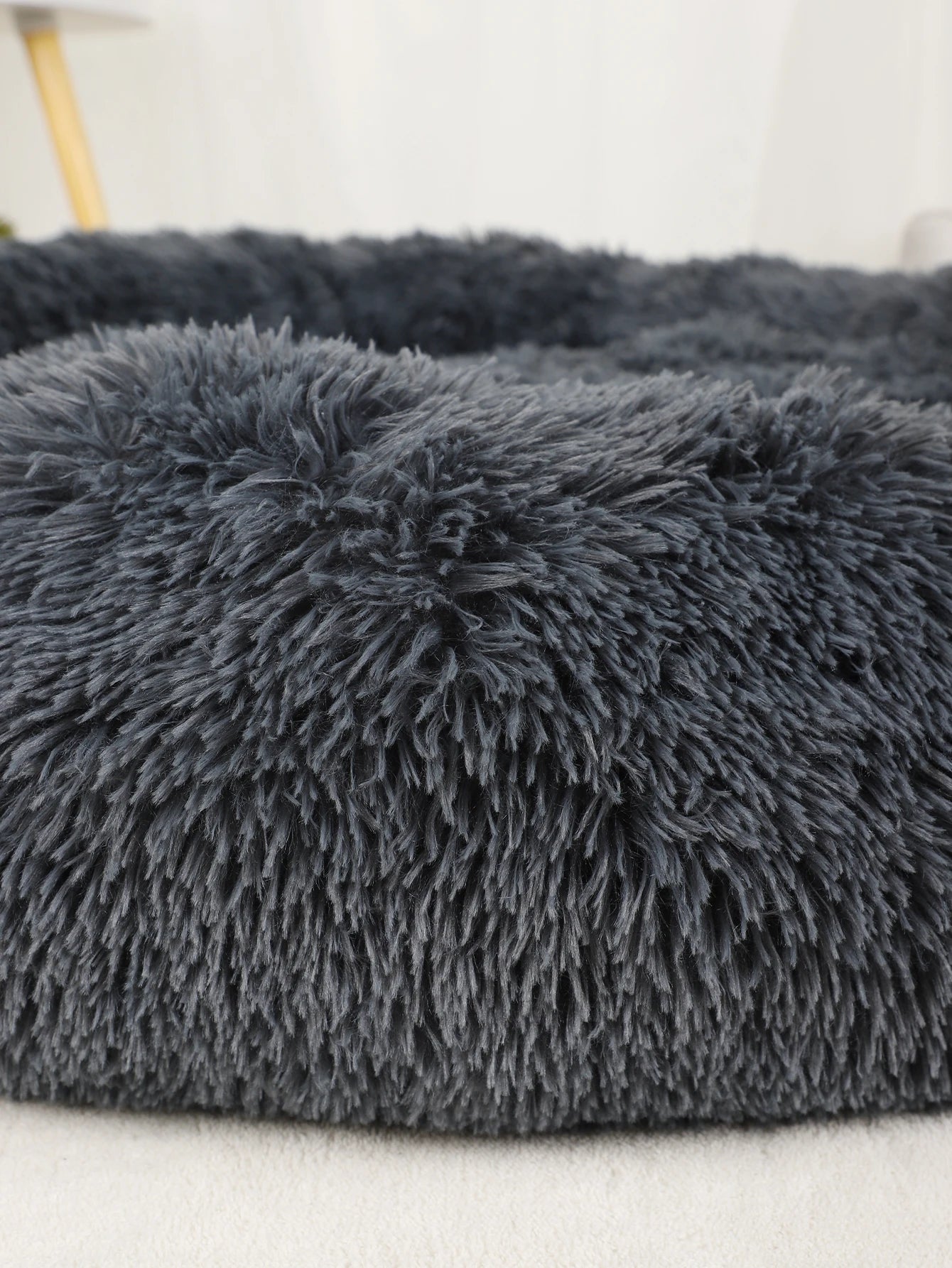 Luxurious Calming Plush Dog Bed (Washable) | Anti-Anxiety Fluffy Pet Bed For Large, Medium & Small Dogs/Puppies